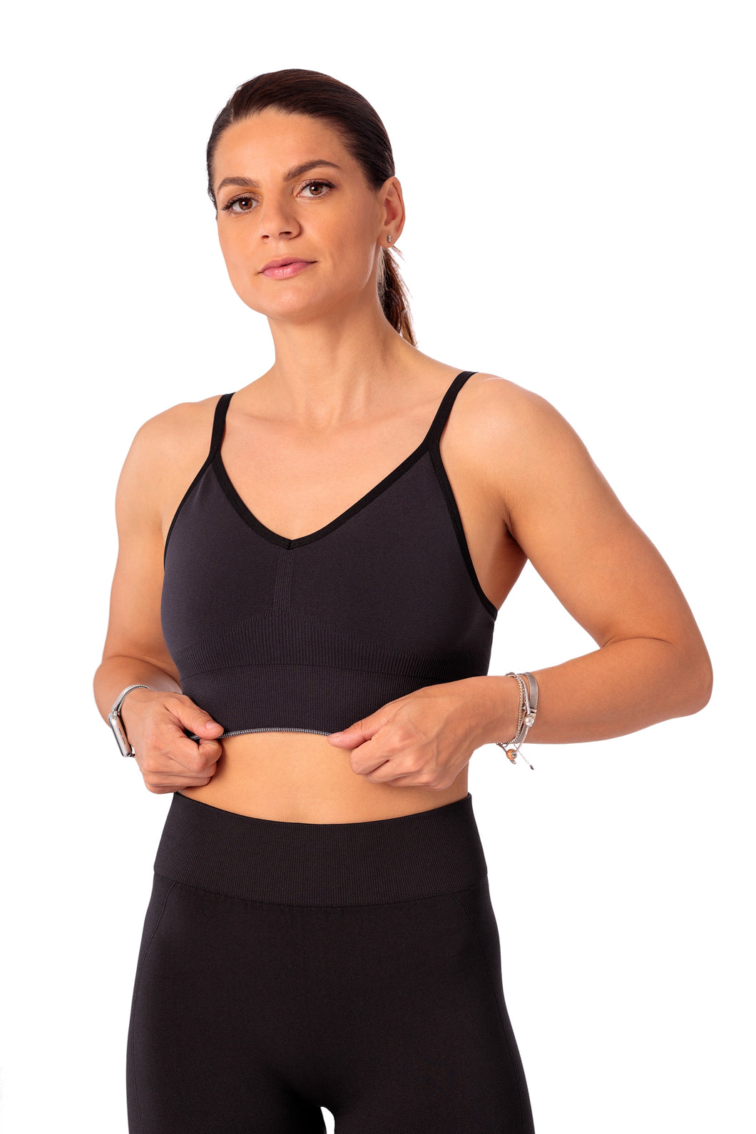 <transcy>THE WOMEN'S LOCKER Stamina medium support sports bra</transcy>