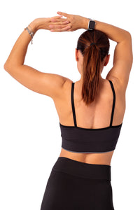 <transcy>THE WOMEN'S LOCKER Stamina medium support sports bra</transcy>