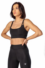 THE WOMEN'S LOCKER Athlete Medium support sports bustier