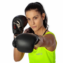 THE WOMEN'S LOCKER Pro Active Top