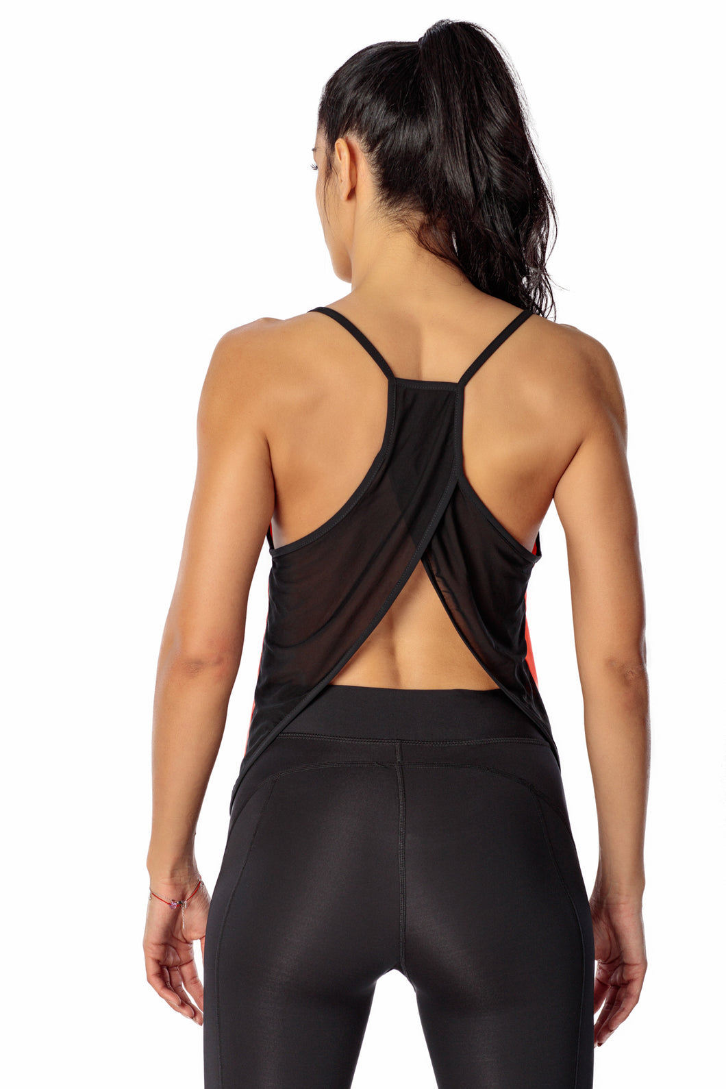 THE WOMEN'S LOCKER Delikate Top