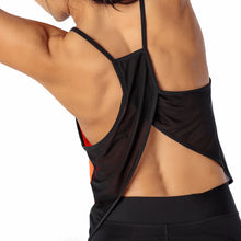 THE WOMEN'S LOCKER Delikate Top