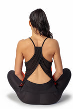 THE WOMEN'S LOCKER Delikate Top