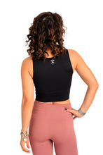 THE WOMEN'S LOCKER Opaque crop top